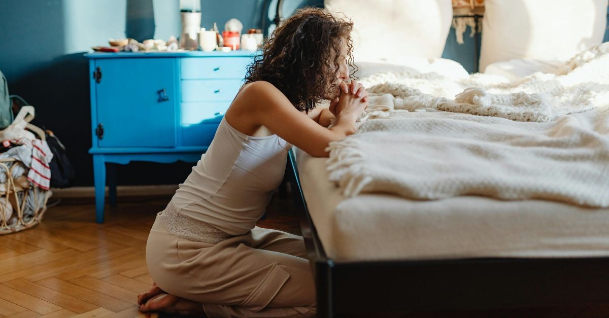 Woman Praying; Prayers for Peace That Will Calm Your Heart Today